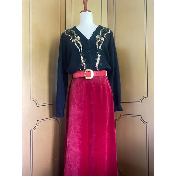 Vintage maxi skirt in deep red velvet, size 6 - Picture 2 of 6